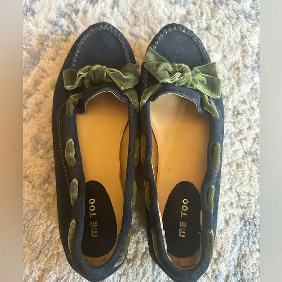 Me Too Navy Suede Moccasin Flats with Green Velvet Bow Detail Women’s Size 7 - Picture 6 of 7